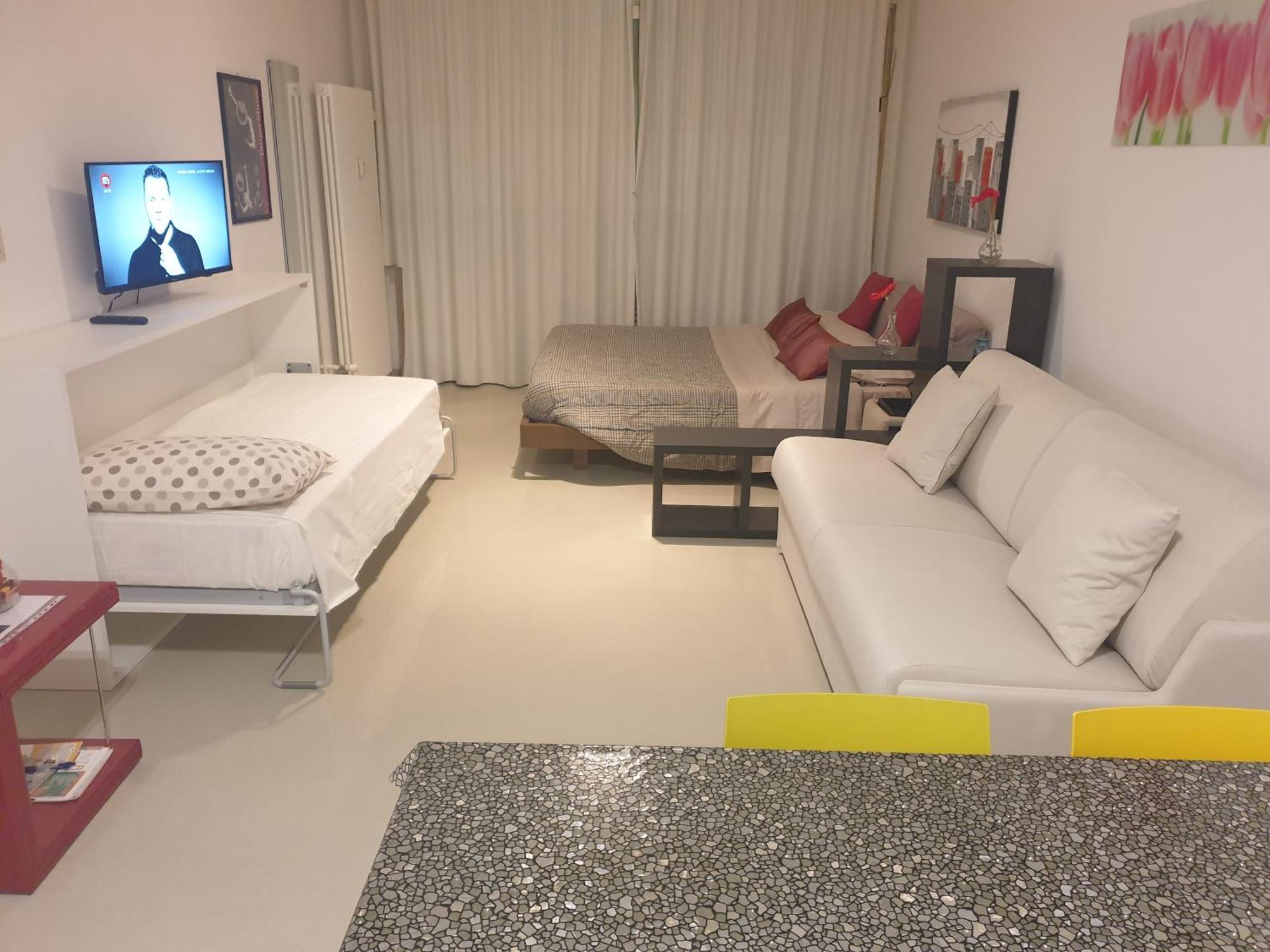 Monolocale Via Rasponi Apartment ราเวนนา ภายนอก รูปภาพ